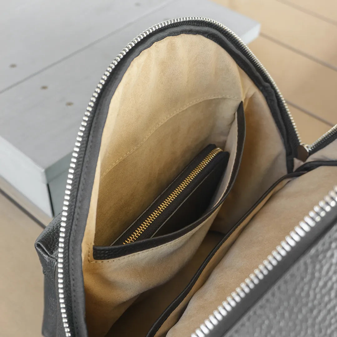 ジップデイパック ブラック(新古品)