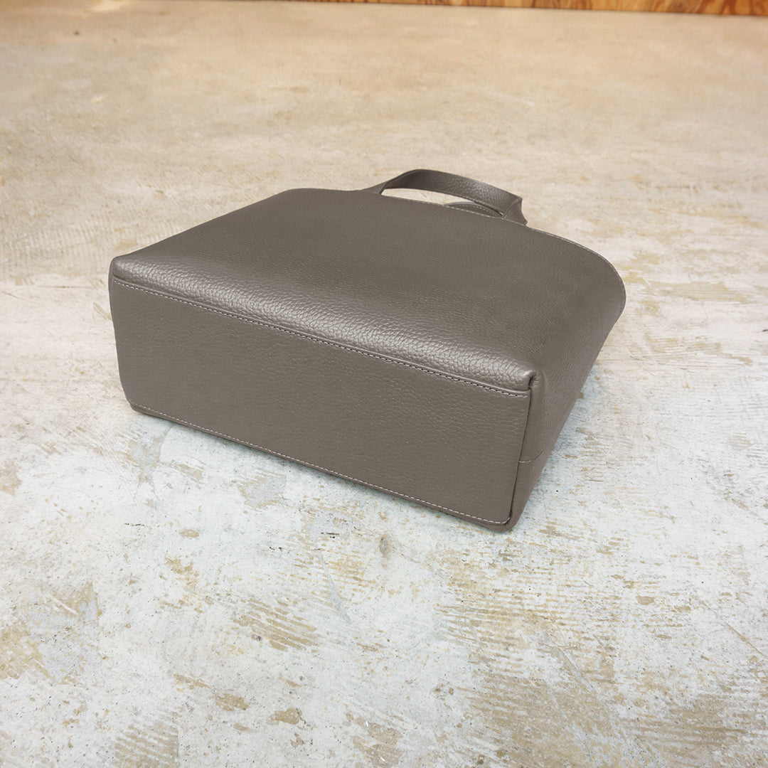 ジップミニトート トープ（新古品）