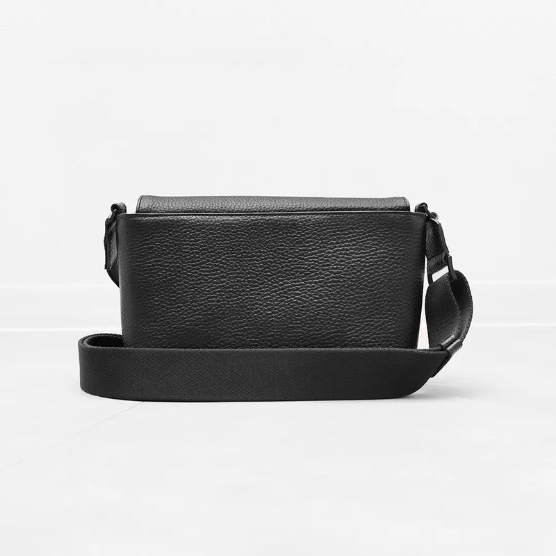 HushTug フラップミニショルダーバッグ フラップミニショルダーバッグ ブラック（10%OFF）